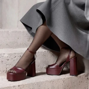 HEELED SANDALS