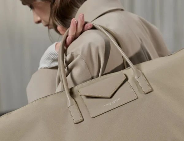 Ταξιδέψτε με Στυλ με Lancaster 