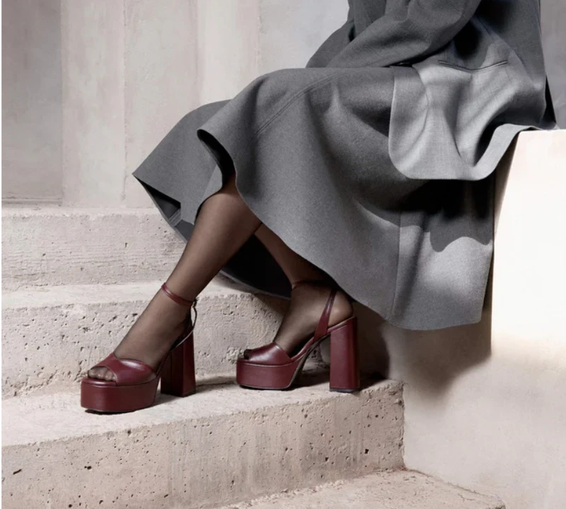 HEELED SANDALS