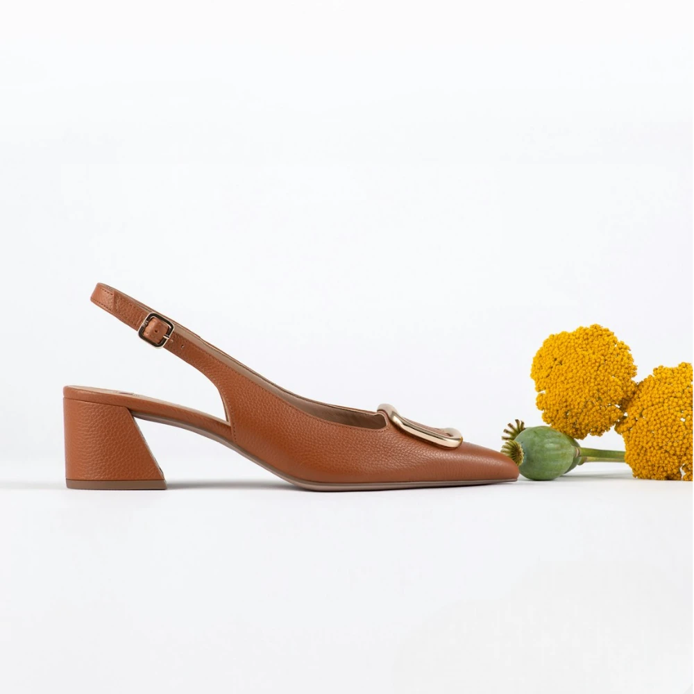 Slingbacks