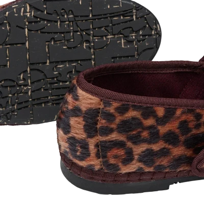 Flabelus Pierre Feline Brown