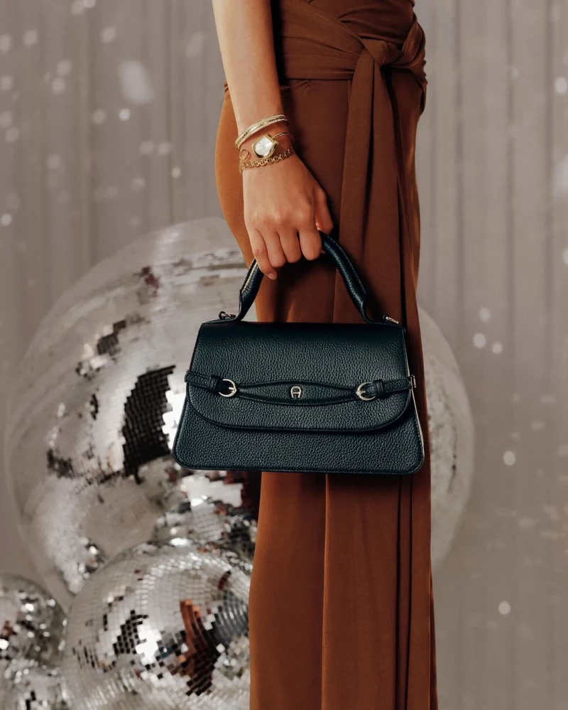 The Bags That Will Accompany Us Into The New Year