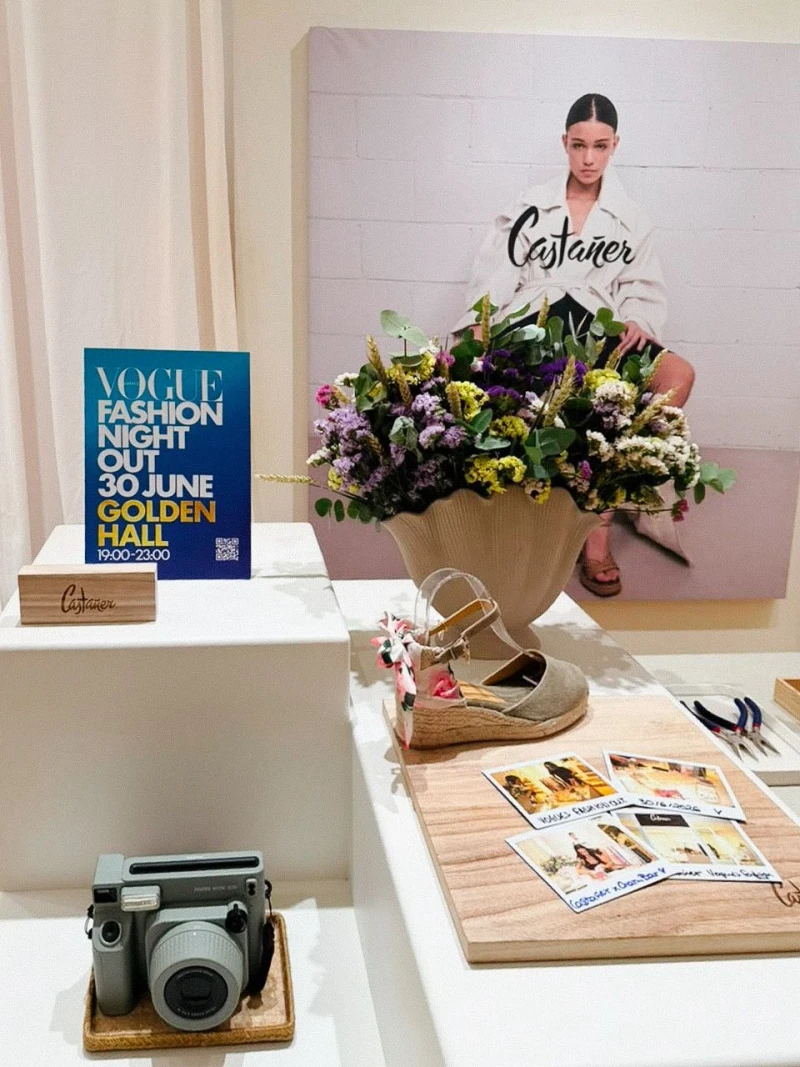 Castañer: Η απόλυτη fashion ενέργεια στο Vogue Fashion Night Out! ✨