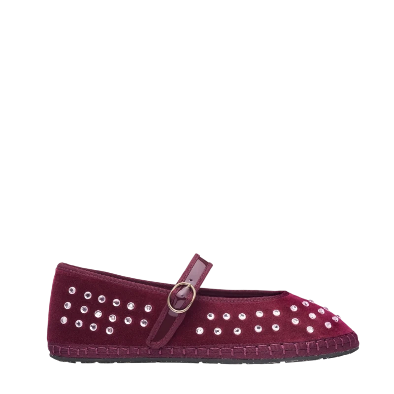 Flabelus Mae Burgundy
