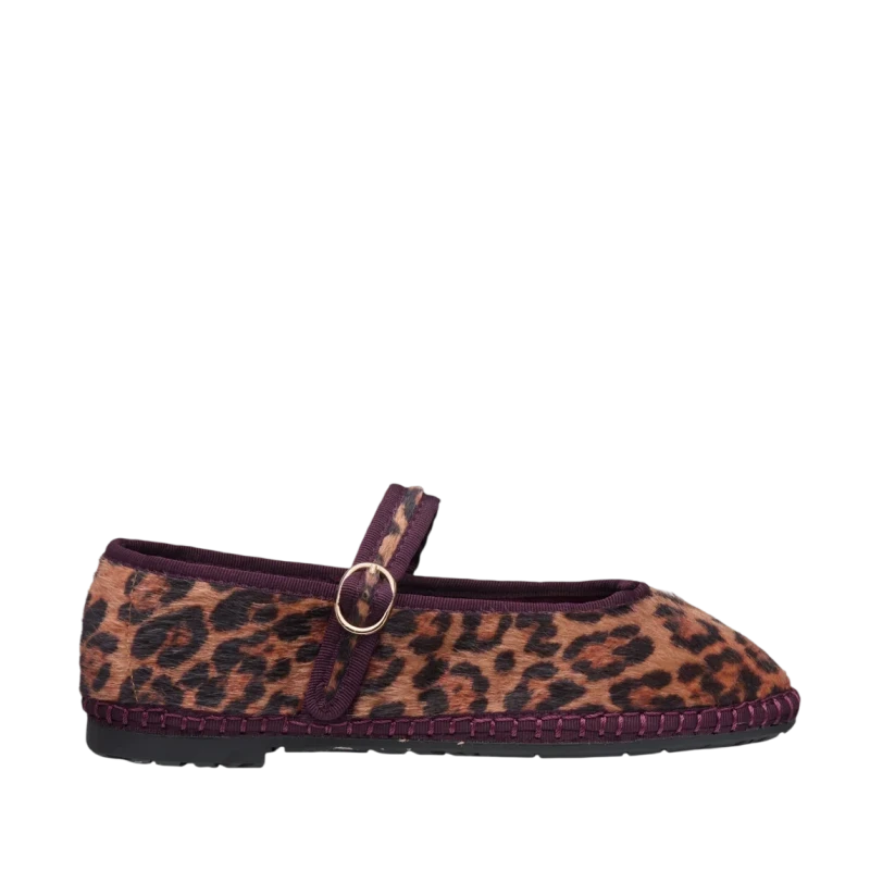 Flabelus Pierre Feline Burgundy